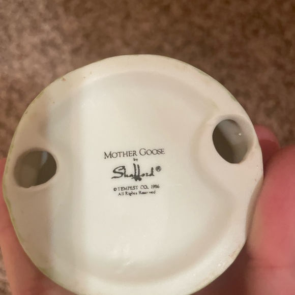 Mother Goose Tempest Co Figurines - Mother Goose - Picture 3 of 3